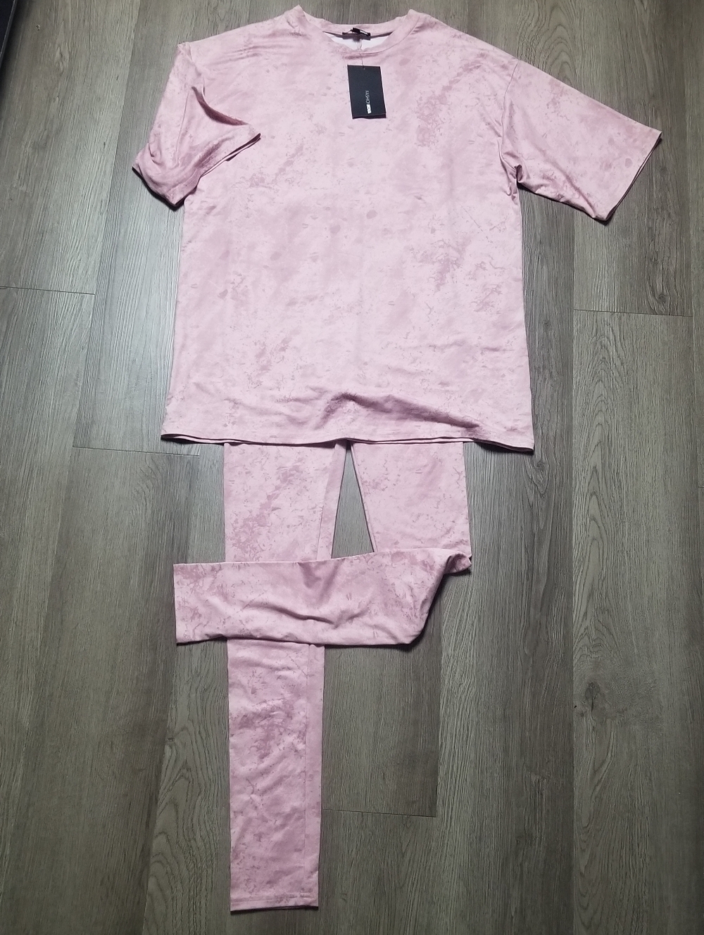 Fashion Nova Pink Marble-Effect Kids Pajama Set (SIZE M)
